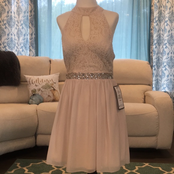 Speechless Dresses & Skirts - 🌺NWT Halter Homecoming/Prom Dress 🌺